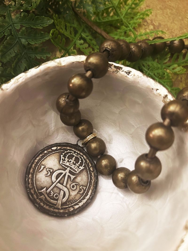 Handcrafted necklace